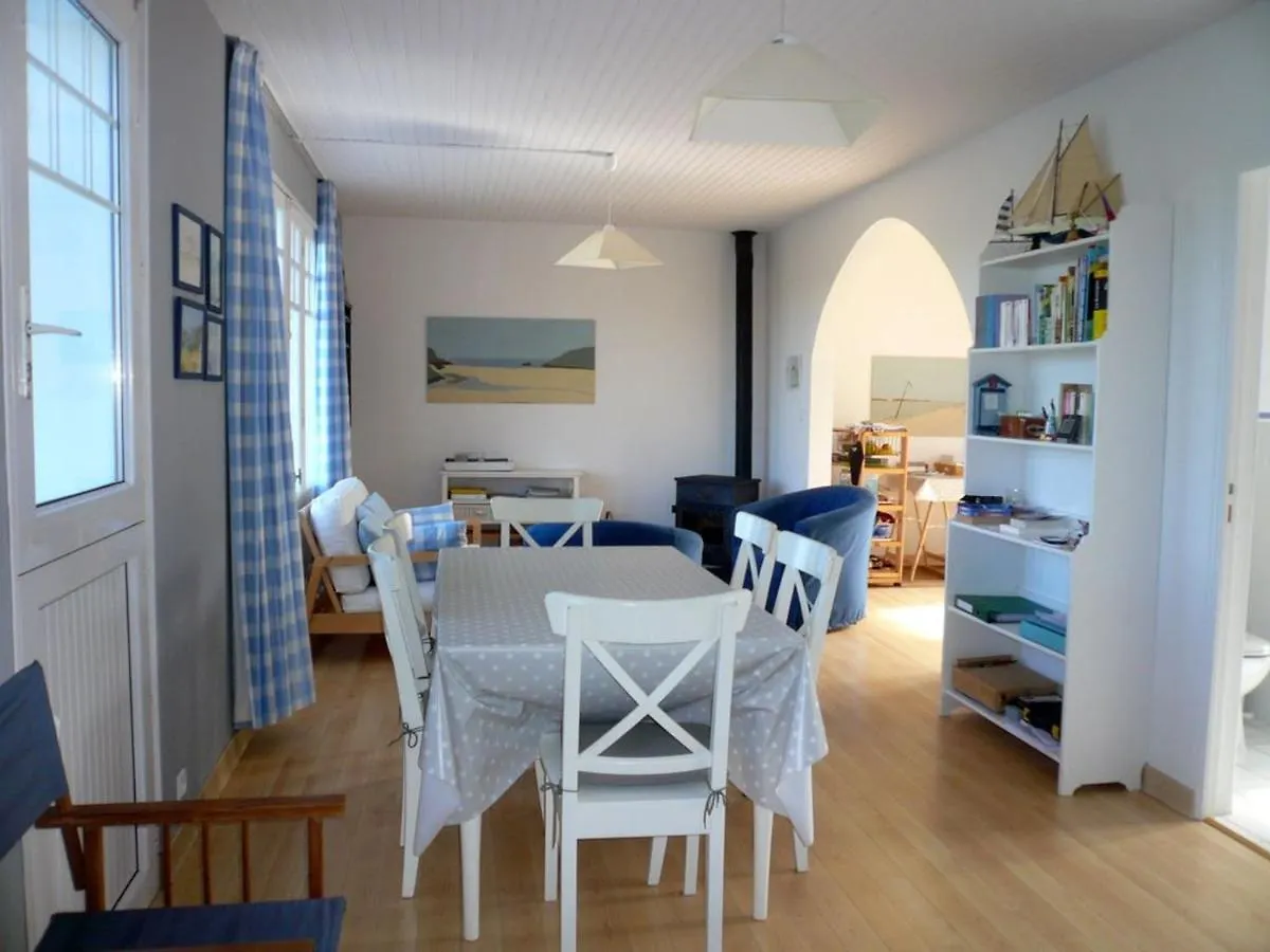 Hébergement de vacances Maison Le Palais, 5 pièces, 5 personnes - FR-1-418-76